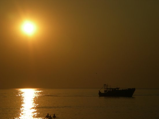 Snehatheeram Beach