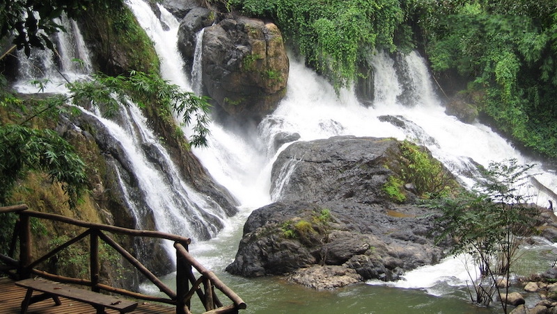 Pha Seau waterfall