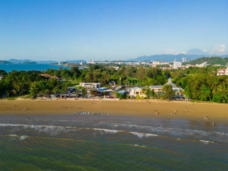 Tanjung Aru Beach 