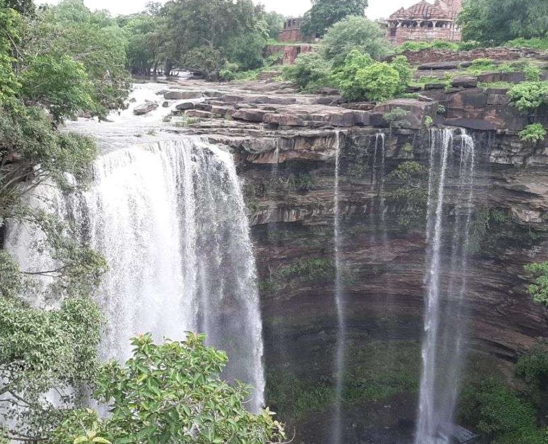 Menal Waterfall