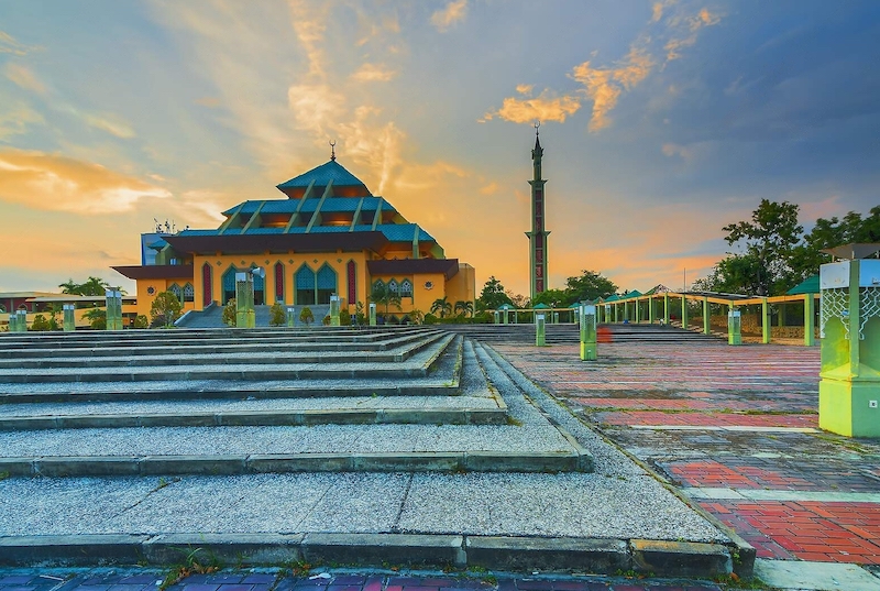 Masjid Raya Batam (Batam Grand Mosque)