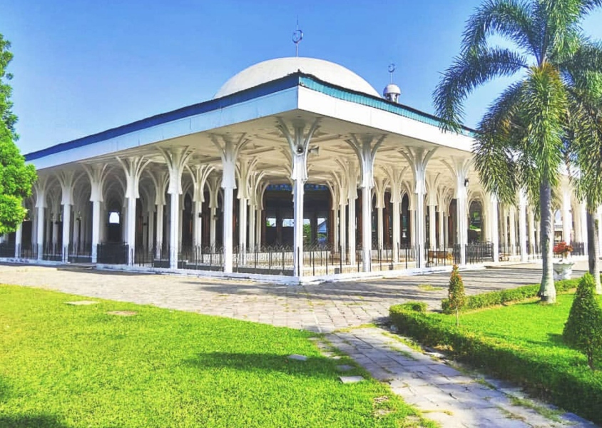 Agung Al Falah Mosque